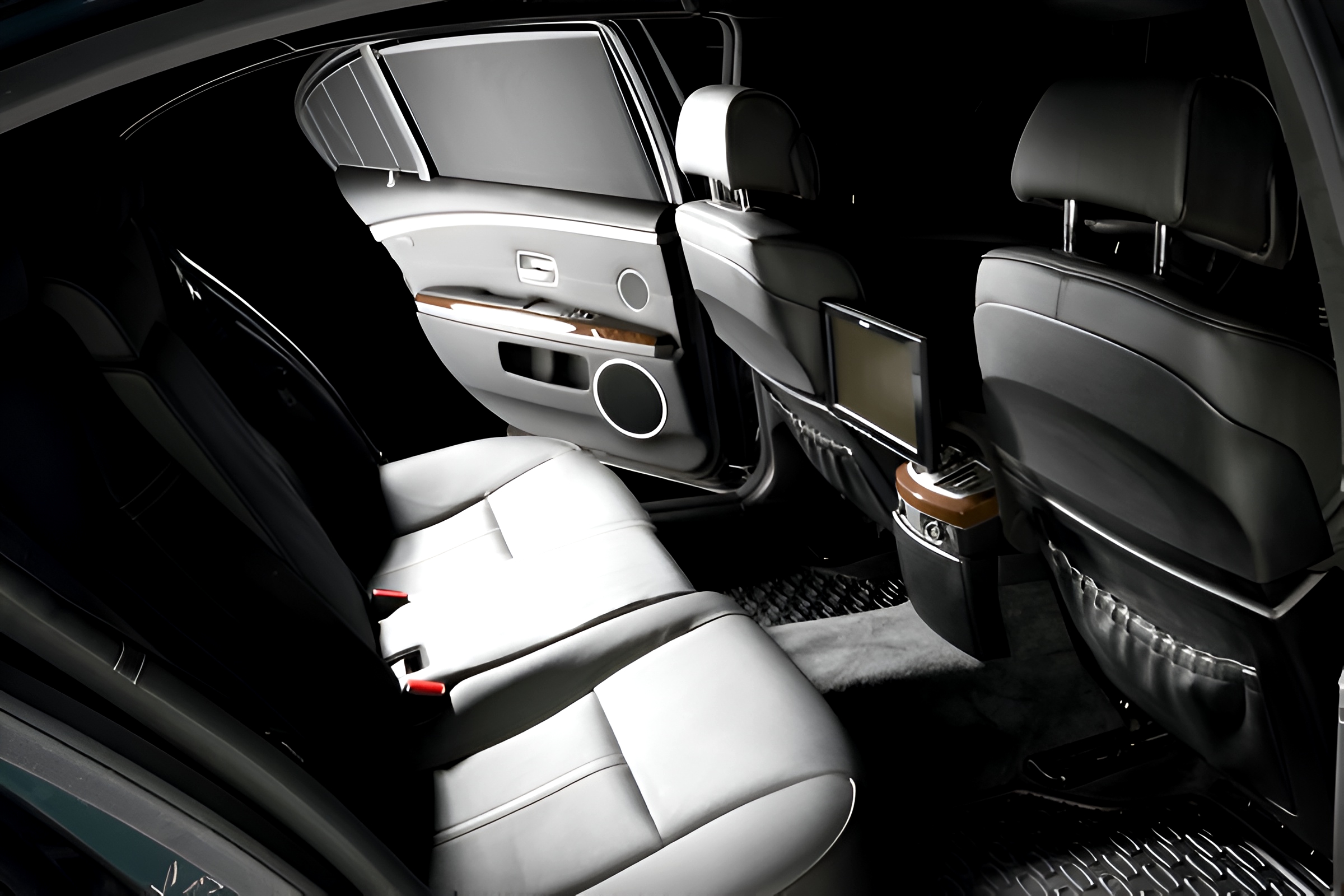 limousine services in dubai