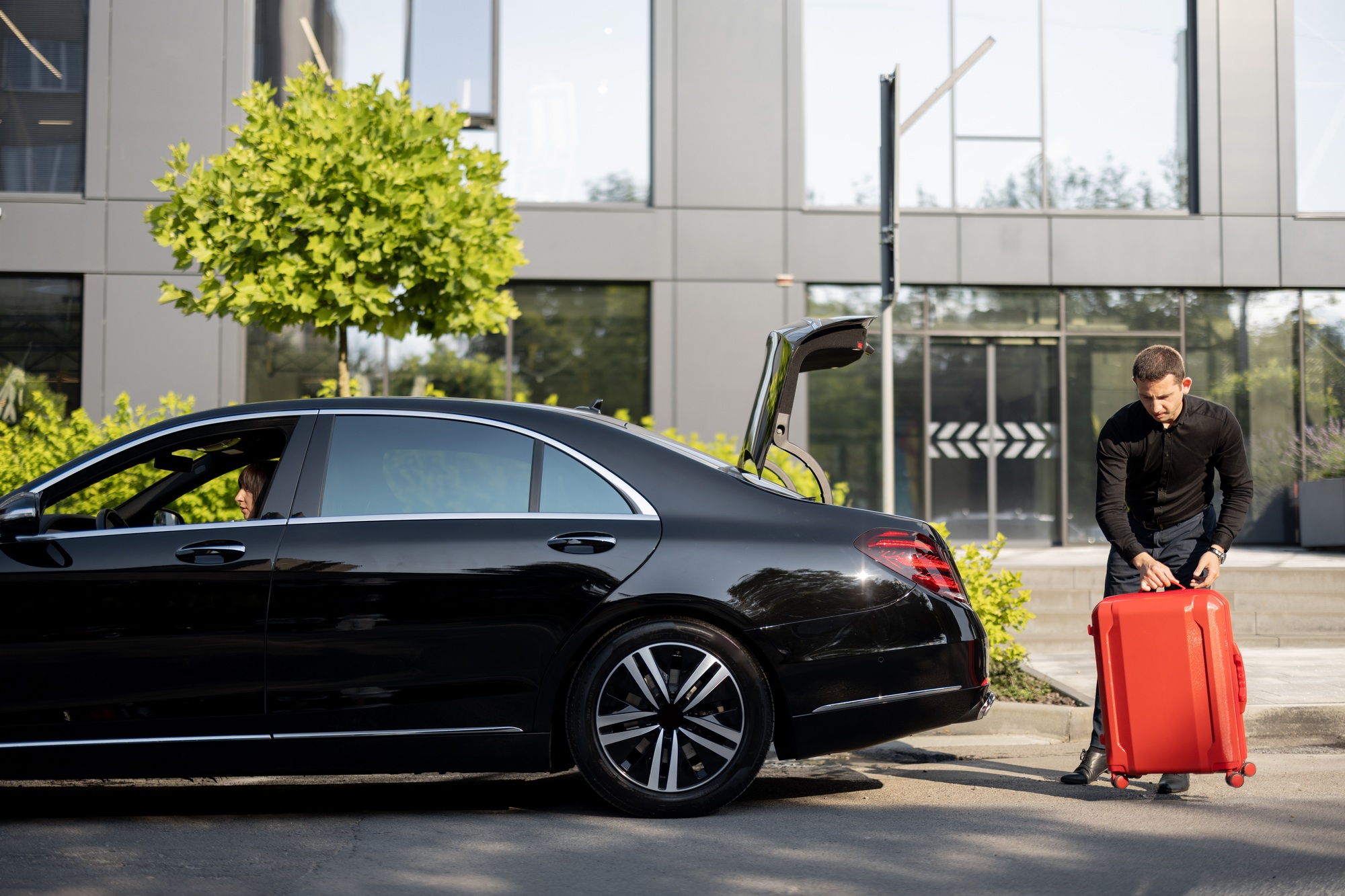 limousine company in dubai