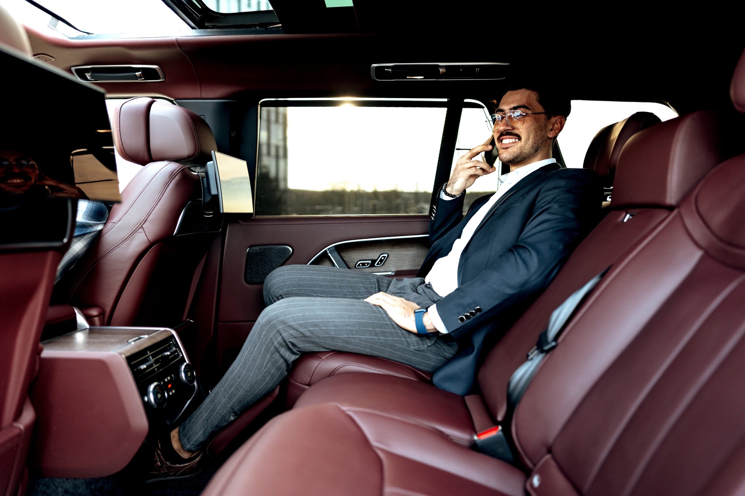 limousine services in the uae