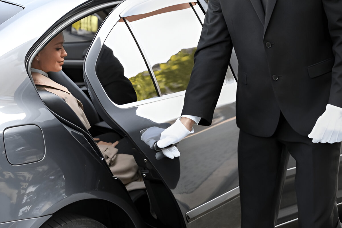 Rent a Car with Driver Dubai, Personal Driver Dubai, Private Driver Dubai, Dubai Driver Service, Luxury Car Rental Dubai