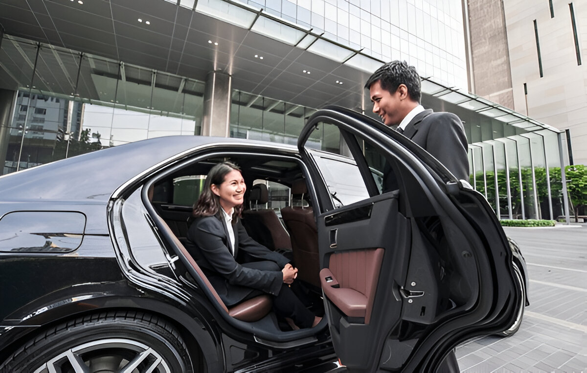 Airport Transfer Dubai, Dubai Airport Transfer, Luxury Airport Transfer Dubai, VIP Airport Transfer, Corporate Airport Transfer Dubai